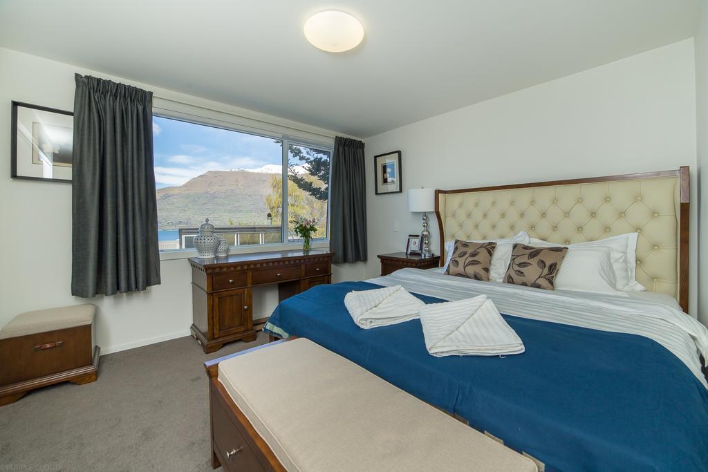 Gemini Lakeview Villa Queenstown Exteriör bild