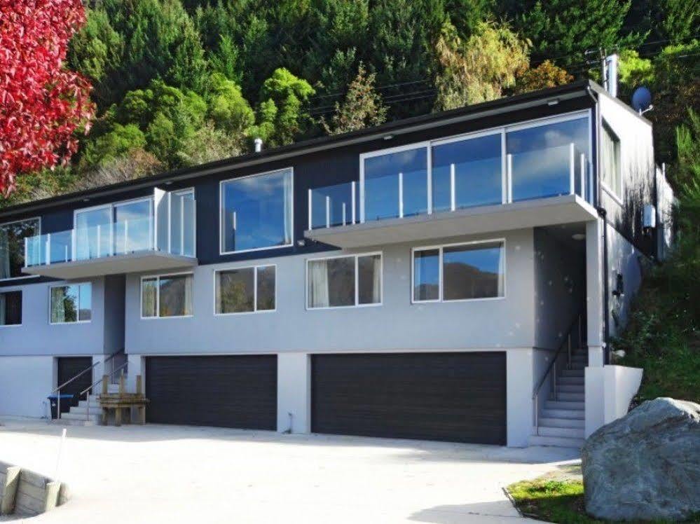 Gemini Lakeview Villa Queenstown Exteriör bild